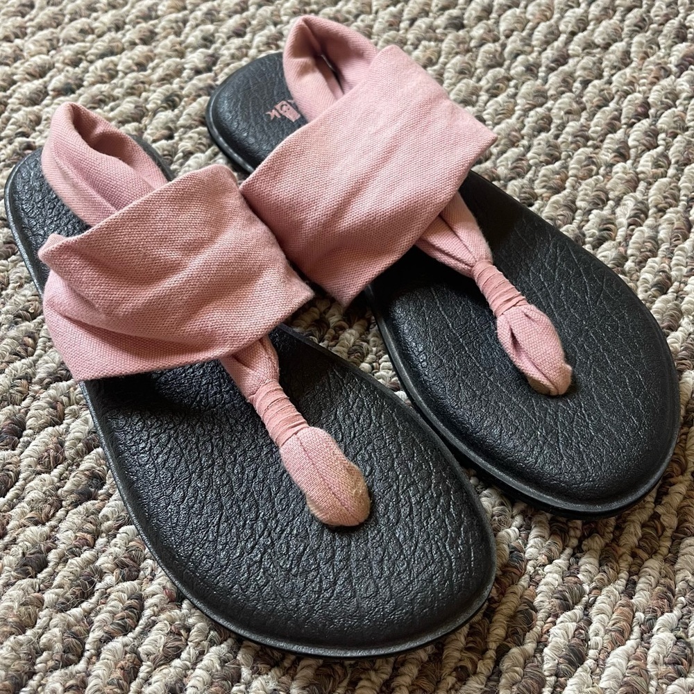 Sanuk Yoga Sling Flip Flops Sandals in Pink Size 7